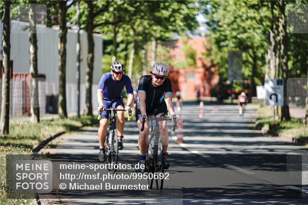 09.08.2026 - GEWOBA Citytriathlon Bremen Michael Burmester http://msf.ph/oto/9950692 09.08.2026 13:15:30 Radfahren 673, 727, 834, 844, 918, 1113 meine-sportfotos.de