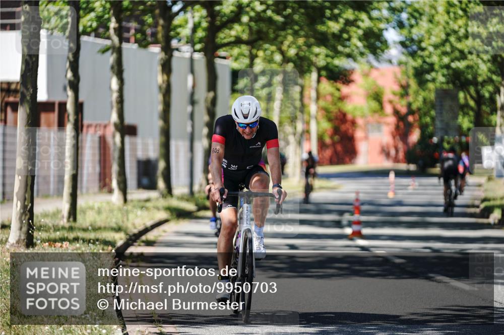 09.08.2026 - GEWOBA Citytriathlon Bremen Michael Burmester http://msf.ph/oto/9950703 09.08.2026 13:15:46 Radfahren 637, 809, 844, 888, 954 meine-sportfotos.de