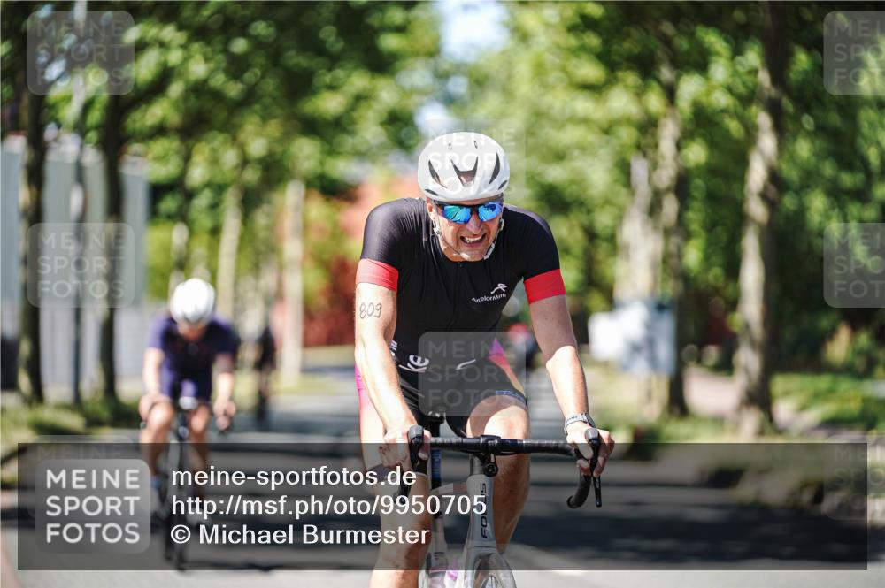 09.08.2026 - GEWOBA Citytriathlon Bremen Michael Burmester http://msf.ph/oto/9950705 09.08.2026 13:15:47 Radfahren 637, 809, 844, 888, 954 meine-sportfotos.de