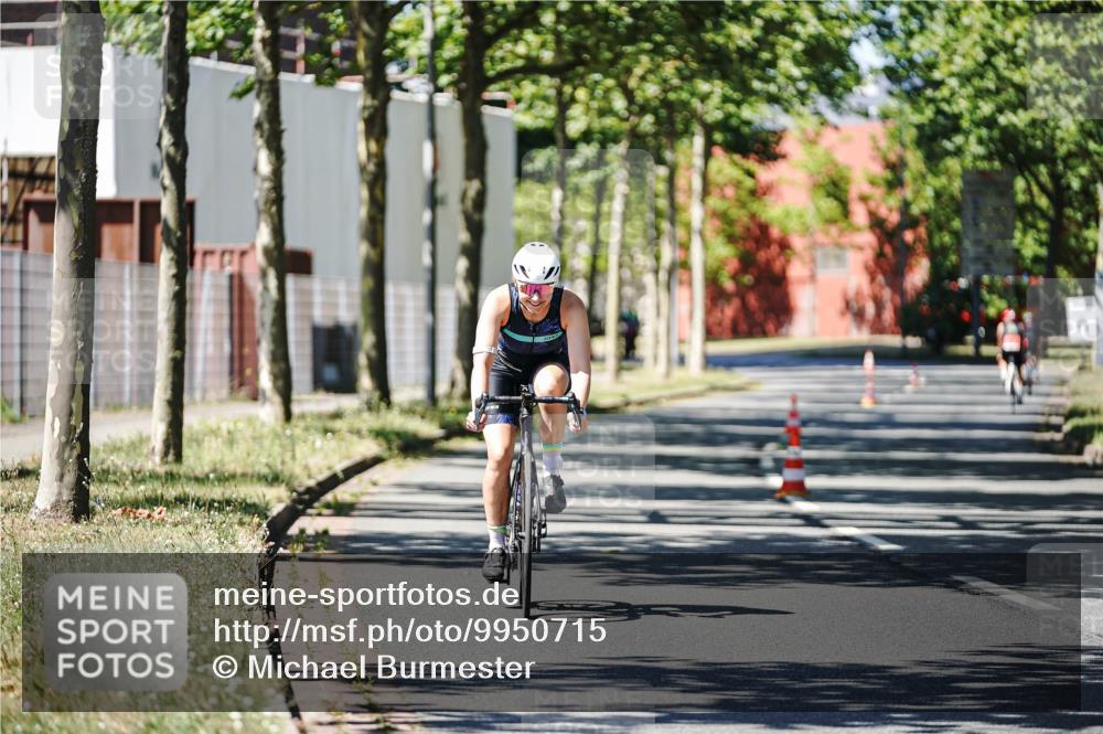 09.08.2026 - GEWOBA Citytriathlon Bremen Michael Burmester http://msf.ph/oto/9950715 09.08.2026 13:16:09 Radfahren 838, 919 meine-sportfotos.de