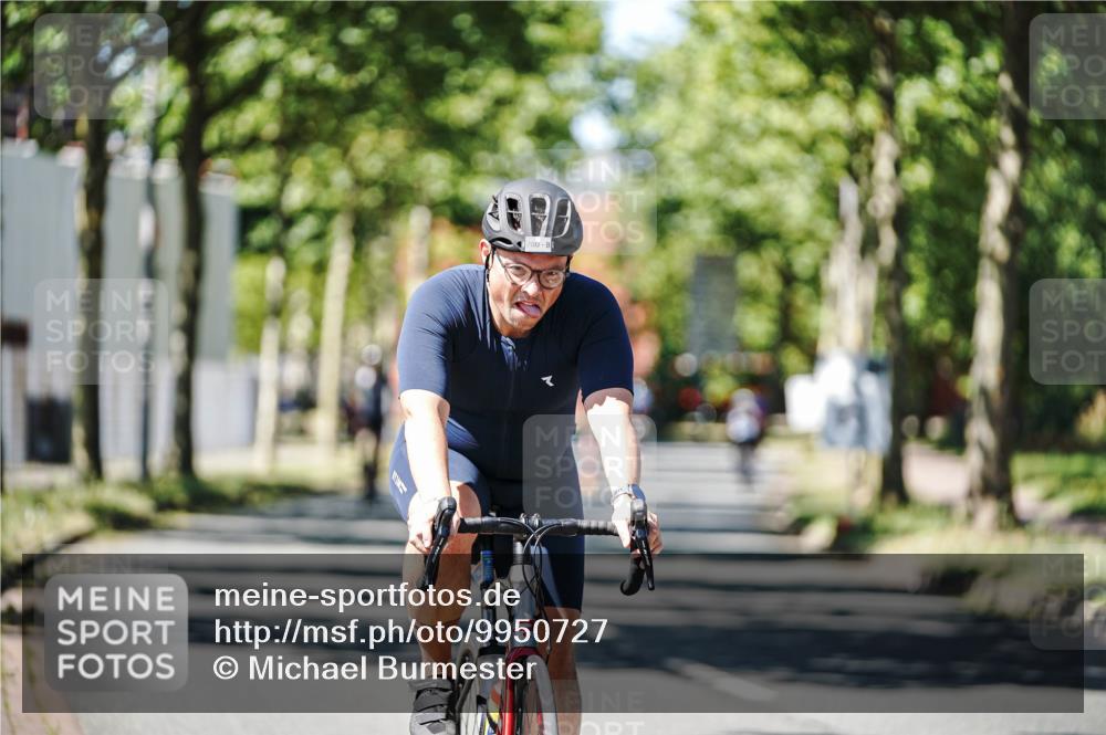 09.08.2026 - GEWOBA Citytriathlon Bremen Michael Burmester http://msf.ph/oto/9950727 09.08.2026 13:16:27 Radfahren 733, 780, 886, 976, 998 meine-sportfotos.de