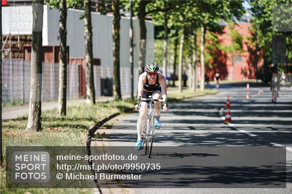 09.08.2026 - GEWOBA Citytriathlon Bremen Michael Burmester http://msf.ph/oto/9950735 09.08.2026 13:16:36 Radfahren 733, 780, 886, 998 meine-sportfotos.de