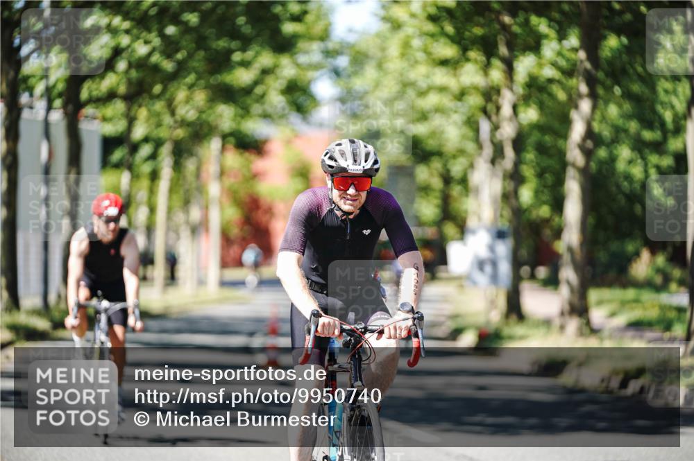 09.08.2026 - GEWOBA Citytriathlon Bremen Michael Burmester http://msf.ph/oto/9950740 09.08.2026 13:16:49 Radfahren 806, 1005 meine-sportfotos.de