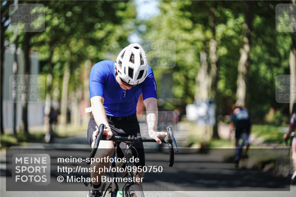 09.08.2026 - GEWOBA Citytriathlon Bremen Michael Burmester http://msf.ph/oto/9950750 09.08.2026 13:17:08 Radfahren 564, 603, 942, 1101 meine-sportfotos.de