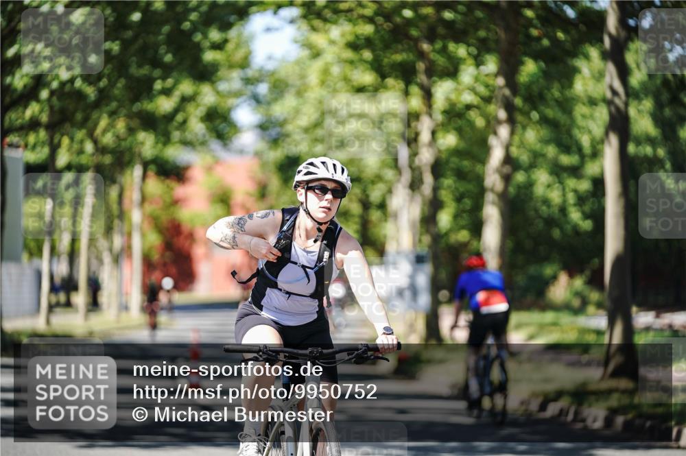 09.08.2026 - GEWOBA Citytriathlon Bremen Michael Burmester http://msf.ph/oto/9950752 09.08.2026 13:17:15 Radfahren 942, 1101, 1109 meine-sportfotos.de