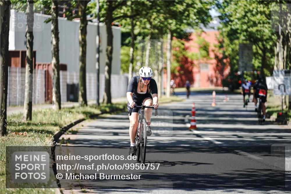 09.08.2026 - GEWOBA Citytriathlon Bremen Michael Burmester http://msf.ph/oto/9950757 09.08.2026 13:17:27 Radfahren 931, 1109 meine-sportfotos.de