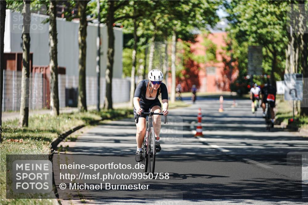 09.08.2026 - GEWOBA Citytriathlon Bremen Michael Burmester http://msf.ph/oto/9950758 09.08.2026 13:17:27 Radfahren 931, 1109 meine-sportfotos.de