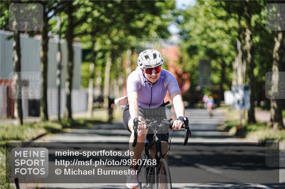 09.08.2026 - GEWOBA Citytriathlon Bremen Michael Burmester http://msf.ph/oto/9950768 09.08.2026 13:17:41 Radfahren 625, 930, 968, 1003, 1132 meine-sportfotos.de