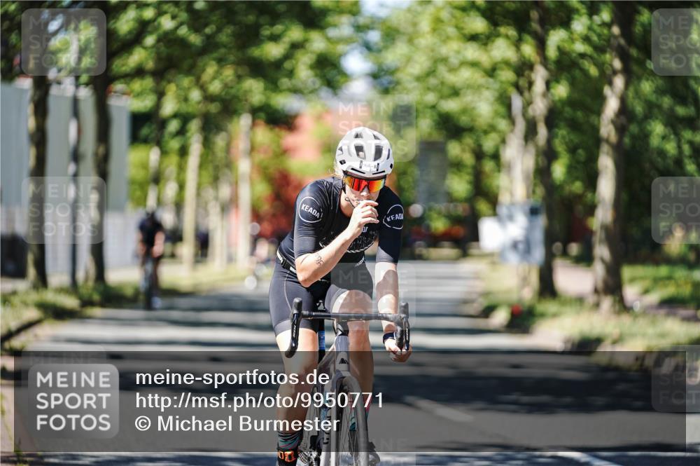 09.08.2026 - GEWOBA Citytriathlon Bremen Michael Burmester http://msf.ph/oto/9950771 09.08.2026 13:17:48 Radfahren 625, 796, 930, 968, 1003, 1132, 1154 meine-sportfotos.de