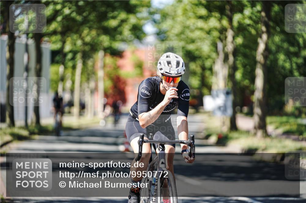 09.08.2026 - GEWOBA Citytriathlon Bremen Michael Burmester http://msf.ph/oto/9950772 09.08.2026 13:17:48 Radfahren 625, 796, 930, 968, 1003, 1132, 1154 meine-sportfotos.de