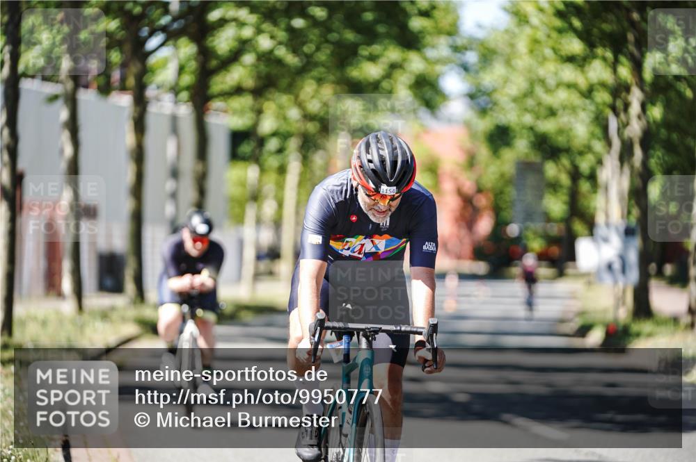 09.08.2026 - GEWOBA Citytriathlon Bremen Michael Burmester http://msf.ph/oto/9950777 09.08.2026 13:17:55 Radfahren 625, 796, 876, 953, 968, 1154 meine-sportfotos.de
