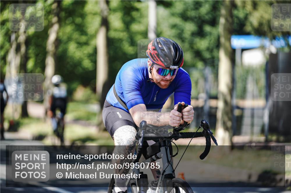 09.08.2026 - GEWOBA Citytriathlon Bremen Michael Burmester http://msf.ph/oto/9950785 09.08.2026 13:18:03 Radfahren 627, 796, 798, 876, 953, 1154 meine-sportfotos.de