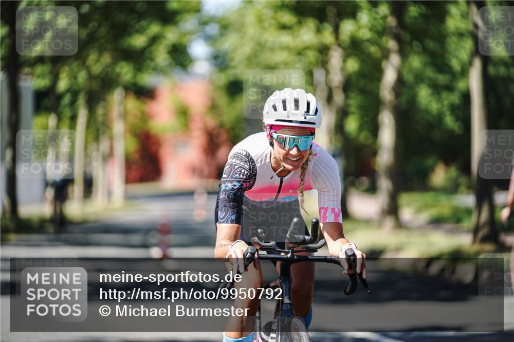 09.08.2026 - GEWOBA Citytriathlon Bremen Michael Burmester http://msf.ph/oto/9950792 09.08.2026 13:18:13 Radfahren 627, 798, 953, 989, 1010 meine-sportfotos.de