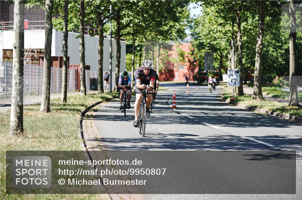 09.08.2026 - GEWOBA Citytriathlon Bremen Michael Burmester http://msf.ph/oto/9950807 09.08.2026 13:19:04 Radfahren 626, 753, 797, 870, 915, 1104, 1123 meine-sportfotos.de
