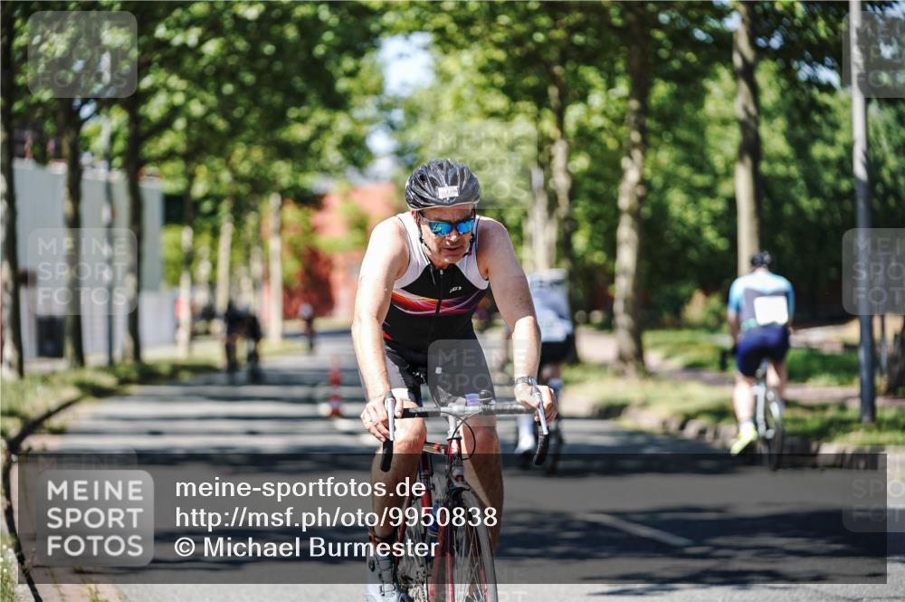 09.08.2026 - GEWOBA Citytriathlon Bremen Michael Burmester http://msf.ph/oto/9950838 09.08.2026 13:19:57 Radfahren 656, 817, 923, 940 meine-sportfotos.de