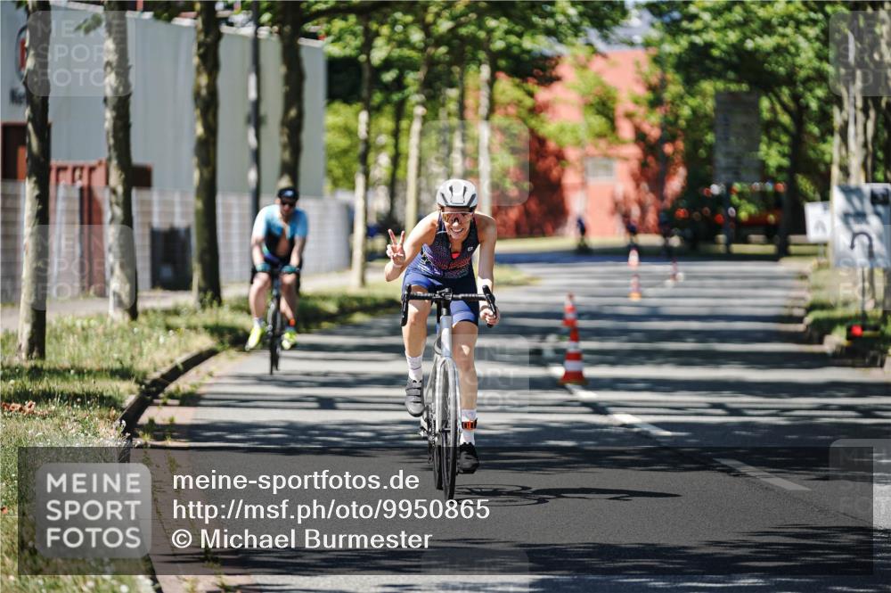 09.08.2026 - GEWOBA Citytriathlon Bremen Michael Burmester http://msf.ph/oto/9950865 09.08.2026 13:20:47 Radfahren 672, 957, 1125 meine-sportfotos.de