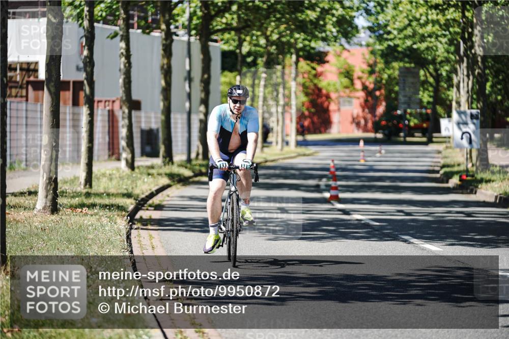 09.08.2026 - GEWOBA Citytriathlon Bremen Michael Burmester http://msf.ph/oto/9950872 09.08.2026 13:20:50 Radfahren 672, 957, 1125 meine-sportfotos.de