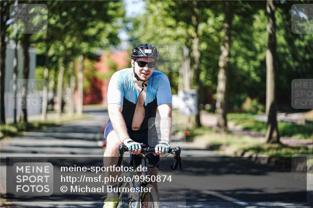 09.08.2026 - GEWOBA Citytriathlon Bremen Michael Burmester http://msf.ph/oto/9950874 09.08.2026 13:20:51 Radfahren 672, 957, 1125 meine-sportfotos.de