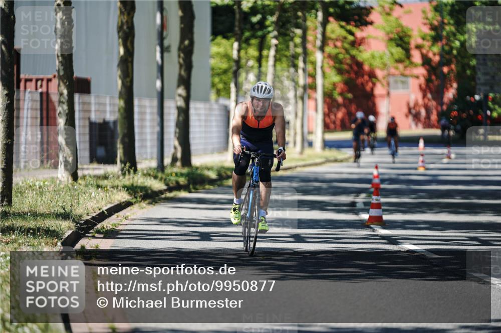 09.08.2026 - GEWOBA Citytriathlon Bremen Michael Burmester http://msf.ph/oto/9950877 09.08.2026 13:21:09 Radfahren 546, 782 meine-sportfotos.de