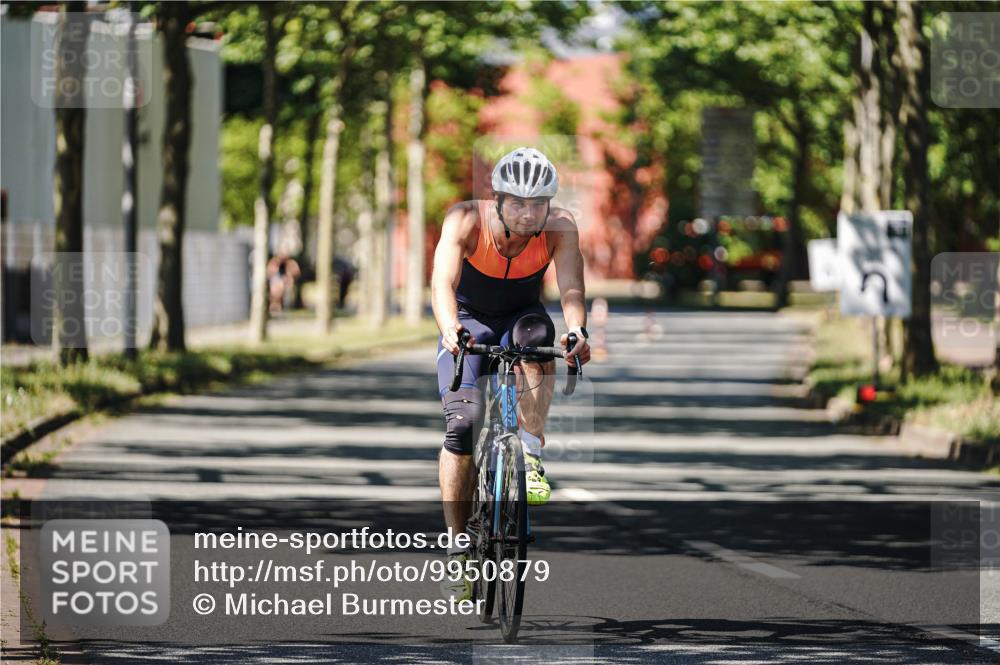 09.08.2026 - GEWOBA Citytriathlon Bremen Michael Burmester http://msf.ph/oto/9950879 09.08.2026 13:21:10 Radfahren 546, 782, 887 meine-sportfotos.de