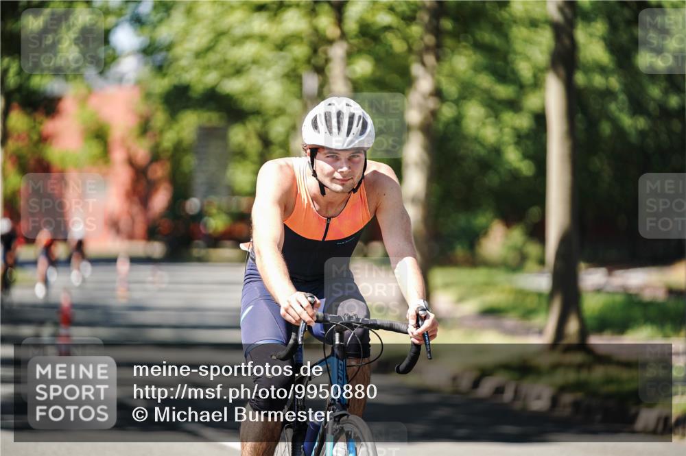 09.08.2026 - GEWOBA Citytriathlon Bremen Michael Burmester http://msf.ph/oto/9950880 09.08.2026 13:21:11 Radfahren 546, 782, 887 meine-sportfotos.de