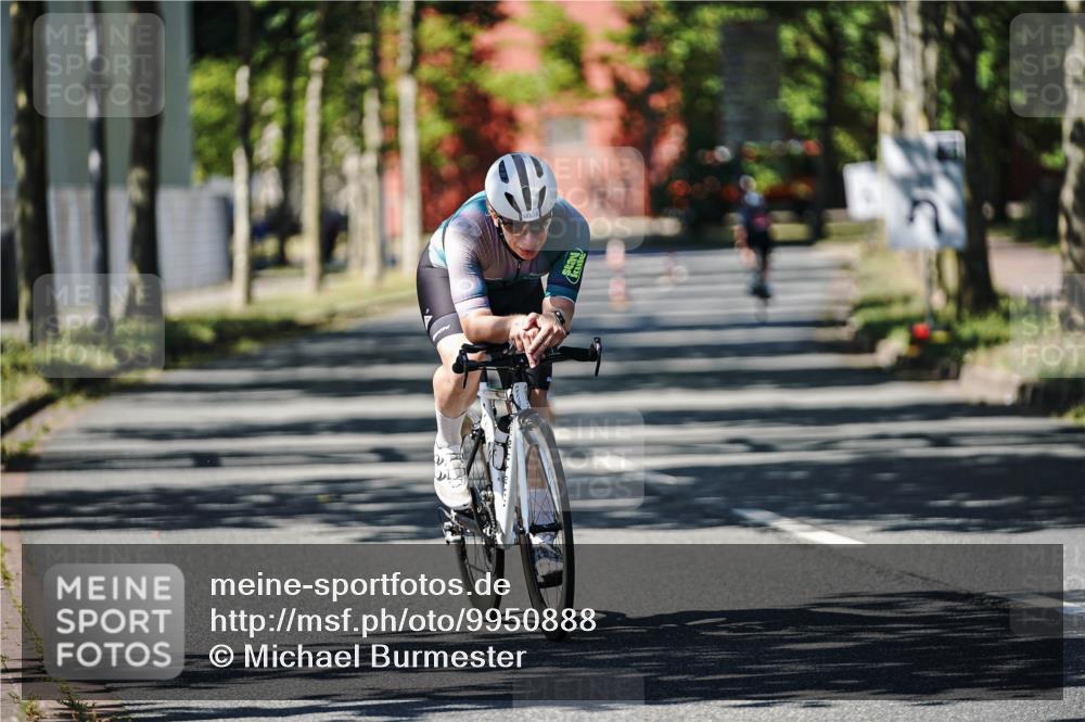 09.08.2026 - GEWOBA Citytriathlon Bremen Michael Burmester http://msf.ph/oto/9950888 09.08.2026 13:21:38 Radfahren 583 meine-sportfotos.de