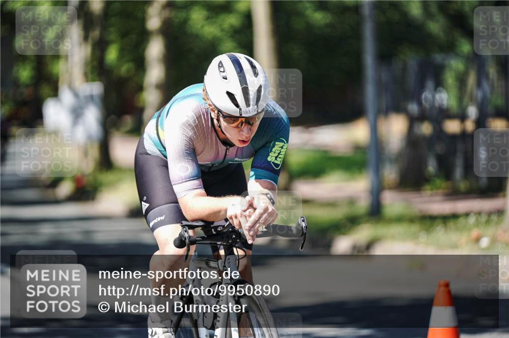 09.08.2026 - GEWOBA Citytriathlon Bremen Michael Burmester http://msf.ph/oto/9950890 09.08.2026 13:21:39 Radfahren 583 meine-sportfotos.de