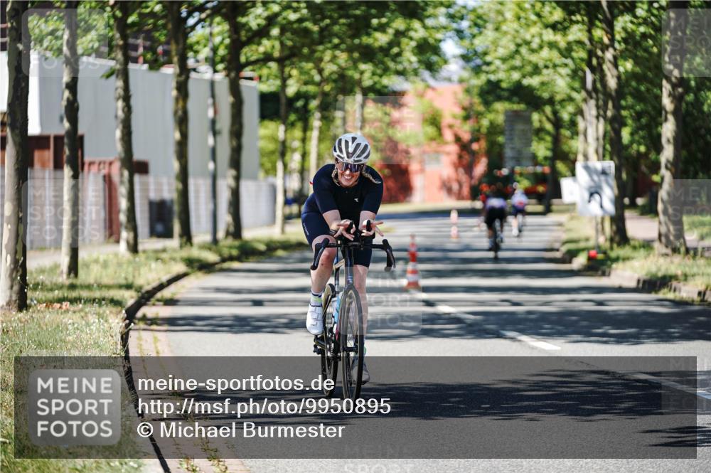 09.08.2026 - GEWOBA Citytriathlon Bremen Michael Burmester http://msf.ph/oto/9950895 09.08.2026 13:22:19 Radfahren 985 meine-sportfotos.de