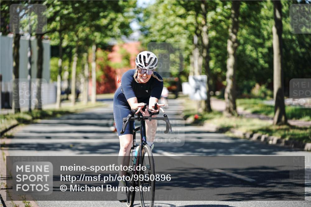 09.08.2026 - GEWOBA Citytriathlon Bremen Michael Burmester http://msf.ph/oto/9950896 09.08.2026 13:22:20 Radfahren 985 meine-sportfotos.de