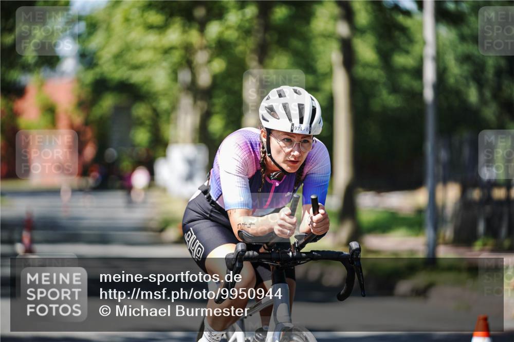09.08.2026 - GEWOBA Citytriathlon Bremen Michael Burmester http://msf.ph/oto/9950944 09.08.2026 13:24:03 Radfahren 881, 891, 898, 945, 974 meine-sportfotos.de
