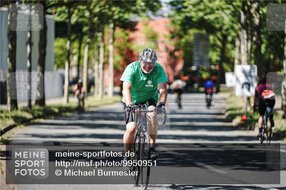 09.08.2026 - GEWOBA Citytriathlon Bremen Michael Burmester http://msf.ph/oto/9950951 09.08.2026 13:24:23 Radfahren 873, 908, 917, 1020, 1120 meine-sportfotos.de
