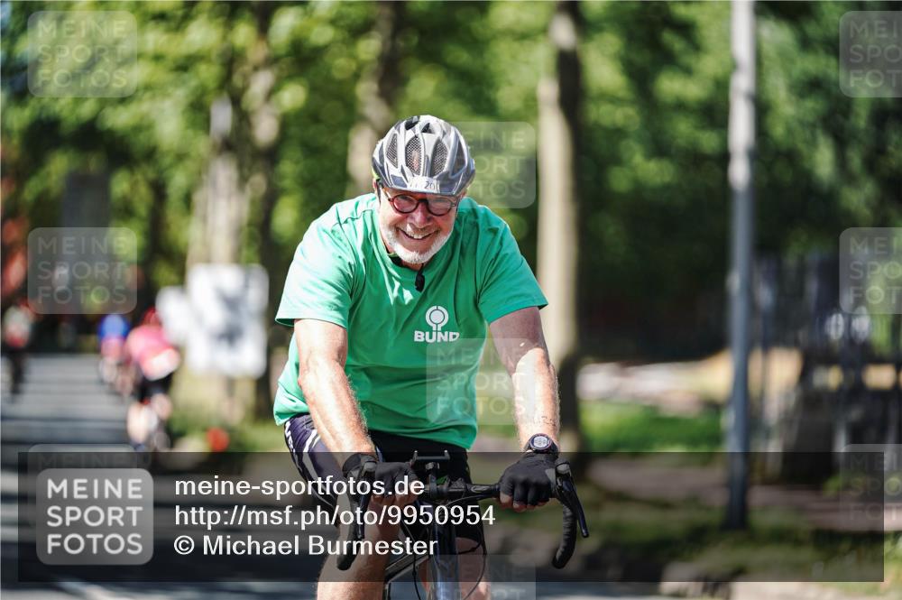 09.08.2026 - GEWOBA Citytriathlon Bremen Michael Burmester http://msf.ph/oto/9950954 09.08.2026 13:24:24 Radfahren 873, 908, 917, 1020, 1120 meine-sportfotos.de