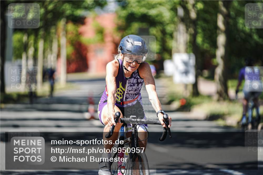09.08.2026 - GEWOBA Citytriathlon Bremen Michael Burmester http://msf.ph/oto/9950957 09.08.2026 13:24:30 Radfahren 873, 908, 917, 1020, 1120 meine-sportfotos.de