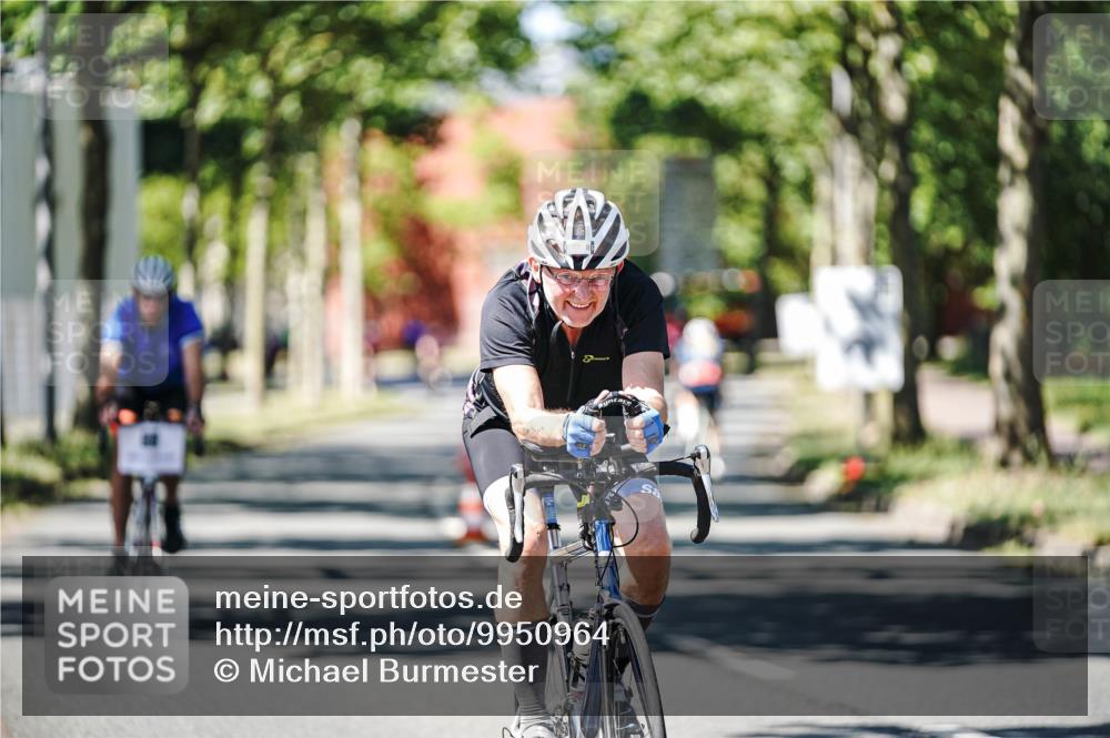 09.08.2026 - GEWOBA Citytriathlon Bremen Michael Burmester http://msf.ph/oto/9950964 09.08.2026 13:24:35 Radfahren 873, 908, 1020, 1102 meine-sportfotos.de