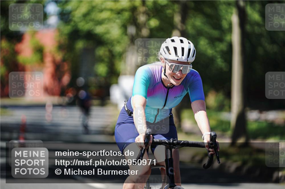 09.08.2026 - GEWOBA Citytriathlon Bremen Michael Burmester http://msf.ph/oto/9950971 09.08.2026 13:26:54 Radfahren 959 meine-sportfotos.de