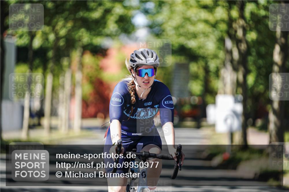 09.08.2026 - GEWOBA Citytriathlon Bremen Michael Burmester http://msf.ph/oto/9950977 09.08.2026 13:27:43 Radfahren 927 meine-sportfotos.de