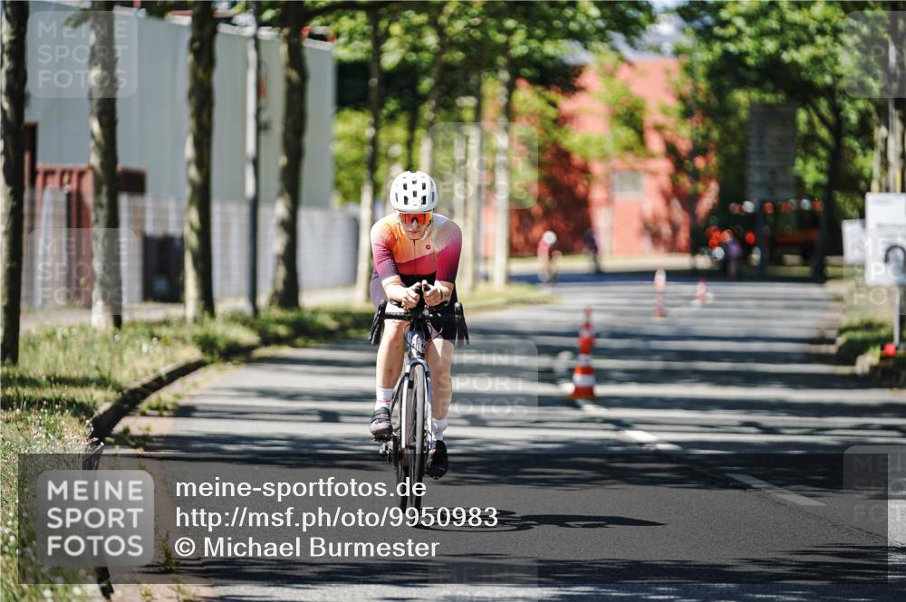 09.08.2026 - GEWOBA Citytriathlon Bremen Michael Burmester http://msf.ph/oto/9950983 09.08.2026 13:29:24 Radfahren 947 meine-sportfotos.de