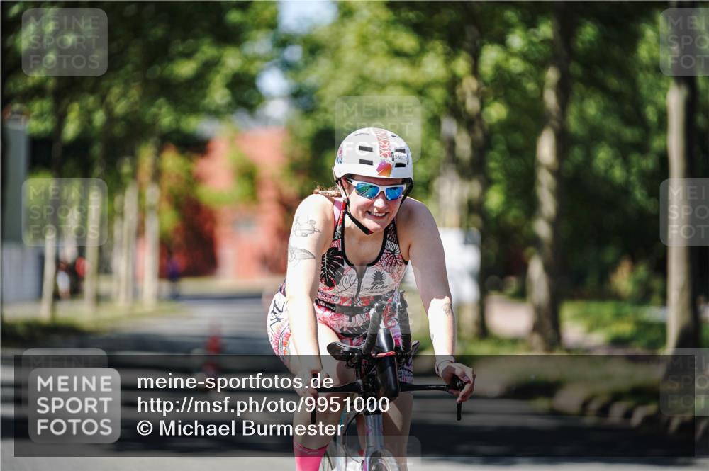 09.08.2026 - GEWOBA Citytriathlon Bremen Michael Burmester http://msf.ph/oto/9951000 09.08.2026 13:29:59 Radfahren 904, 946 meine-sportfotos.de