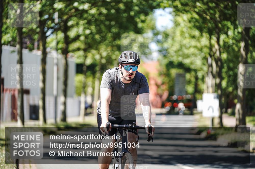 09.08.2026 - GEWOBA Citytriathlon Bremen Michael Burmester http://msf.ph/oto/9951034 09.08.2026 13:32:17 Radfahren 794, 1103, 1141 meine-sportfotos.de