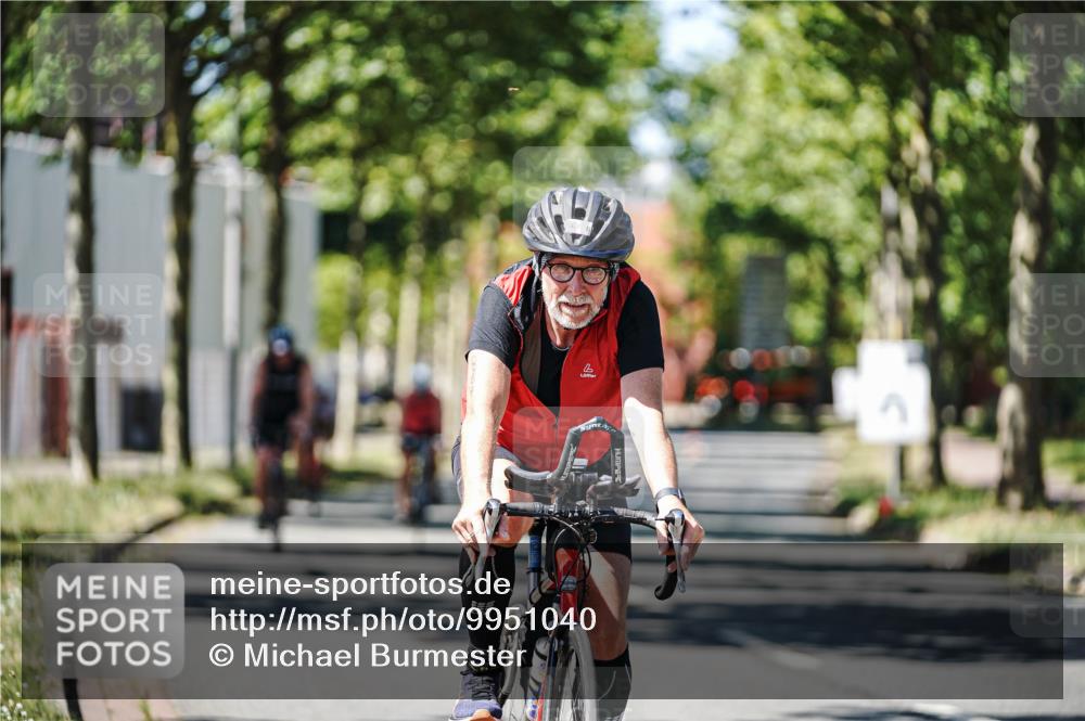 09.08.2026 - GEWOBA Citytriathlon Bremen Michael Burmester http://msf.ph/oto/9951040 09.08.2026 13:32:37 Radfahren 822, 867, 967, 990 meine-sportfotos.de