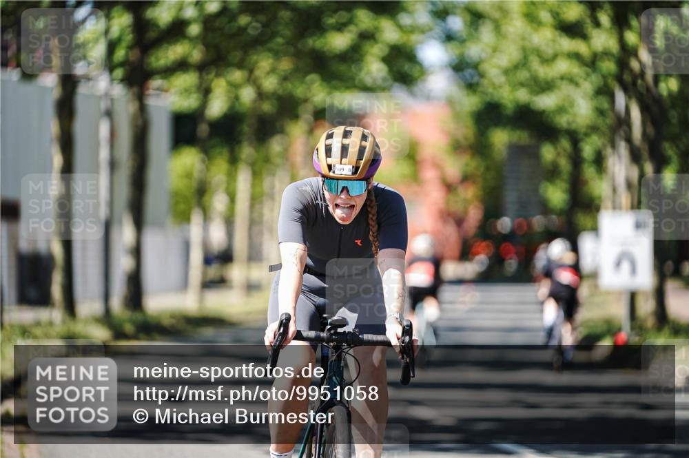 09.08.2026 - GEWOBA Citytriathlon Bremen Michael Burmester http://msf.ph/oto/9951058 09.08.2026 13:33:55 Radfahren 909 meine-sportfotos.de