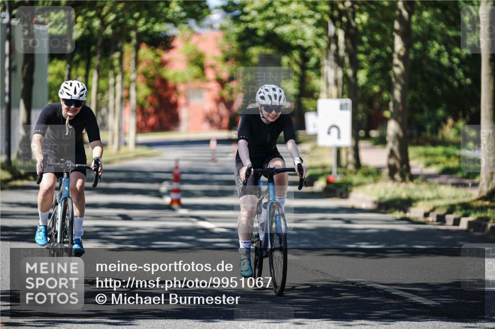 09.08.2026 - GEWOBA Citytriathlon Bremen Michael Burmester http://msf.ph/oto/9951067 09.08.2026 13:34:43 Radfahren 920, 921, 1019 meine-sportfotos.de