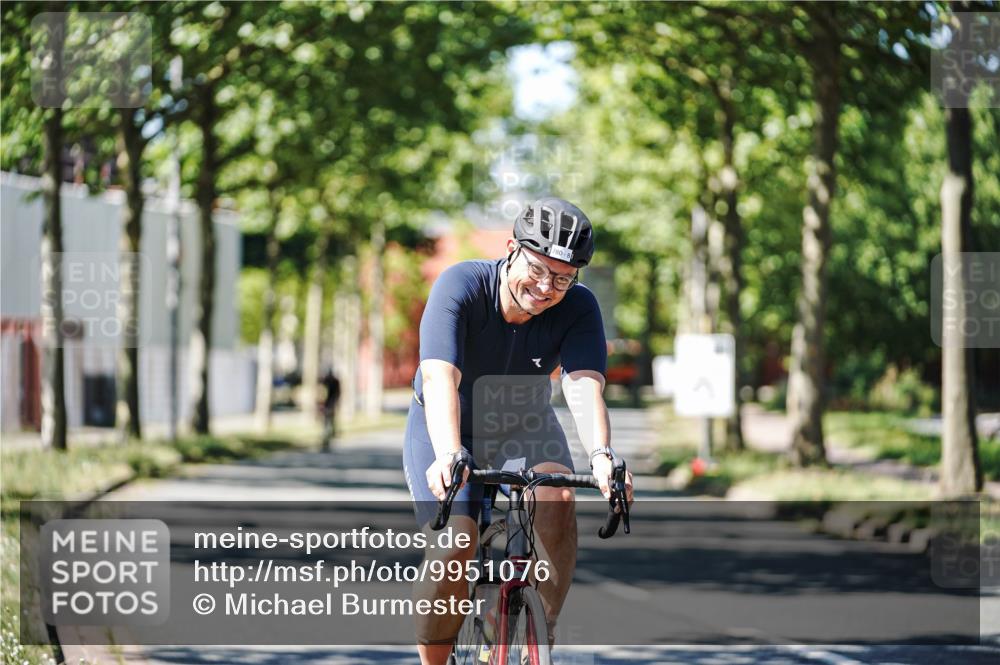 09.08.2026 - GEWOBA Citytriathlon Bremen Michael Burmester http://msf.ph/oto/9951076 09.08.2026 13:37:43 Radfahren 780, 1005 meine-sportfotos.de