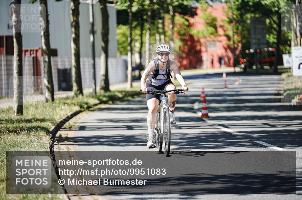 09.08.2026 - GEWOBA Citytriathlon Bremen Michael Burmester http://msf.ph/oto/9951083 09.08.2026 13:40:30 Radfahren 1101 meine-sportfotos.de