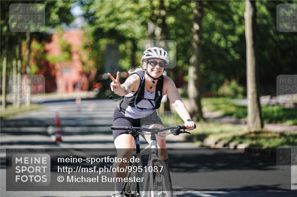 09.08.2026 - GEWOBA Citytriathlon Bremen Michael Burmester http://msf.ph/oto/9951087 09.08.2026 13:40:31 Radfahren 1101 meine-sportfotos.de