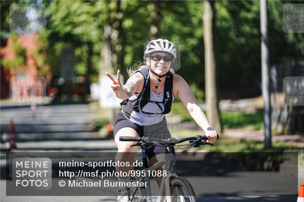09.08.2026 - GEWOBA Citytriathlon Bremen Michael Burmester http://msf.ph/oto/9951088 09.08.2026 13:40:31 Radfahren 1101 meine-sportfotos.de