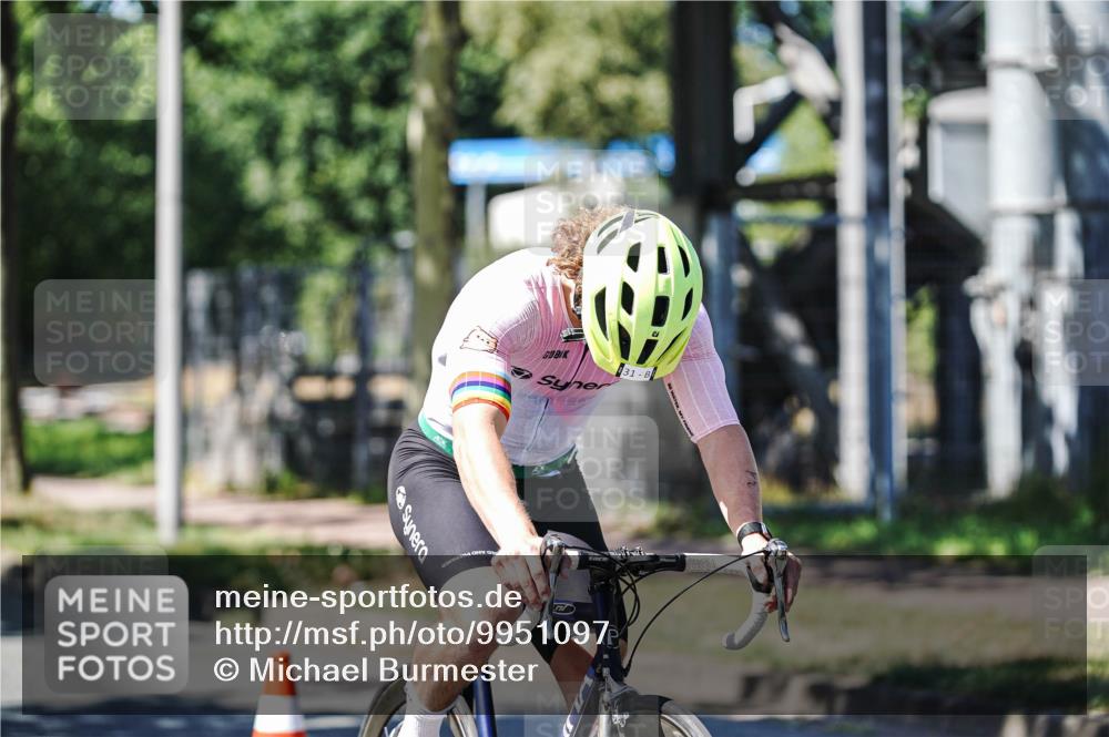 09.08.2026 - GEWOBA Citytriathlon Bremen Michael Burmester http://msf.ph/oto/9951097 09.08.2026 14:06:20 Radfahren 31 meine-sportfotos.de