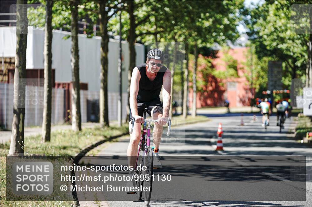 09.08.2026 - GEWOBA Citytriathlon Bremen Michael Burmester http://msf.ph/oto/9951130 09.08.2026 14:08:53 Radfahren 59, 156 meine-sportfotos.de