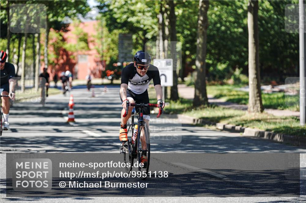 09.08.2026 - GEWOBA Citytriathlon Bremen Michael Burmester http://msf.ph/oto/9951138 09.08.2026 14:09:13 Radfahren 32, 140, 170, 181, 185, 187 meine-sportfotos.de