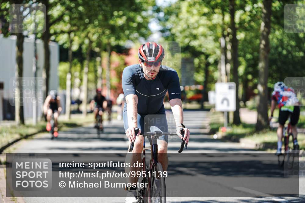 09.08.2026 - GEWOBA Citytriathlon Bremen Michael Burmester http://msf.ph/oto/9951139 09.08.2026 14:09:14 Radfahren 32, 140, 170, 181, 185, 187 meine-sportfotos.de